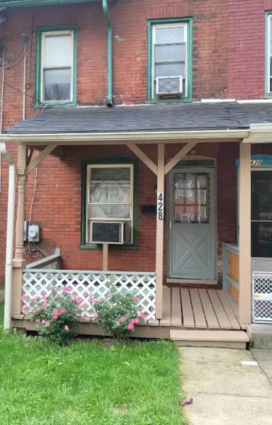 Main picture of 428 Valley Rd