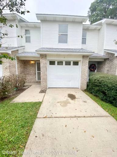Main picture of 34 Alder Ave SE