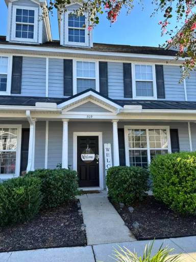 Main picture of 809 Hemingway Cir