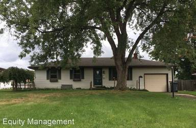 Main picture of 4622 Pinegrove Ave