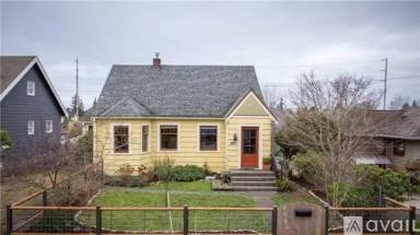 Main picture of 2519 Vallette St