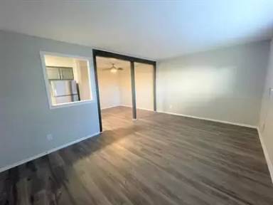 Main picture of 4325 Walnut St