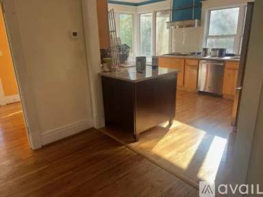 Main picture of 90 High Park Blvd