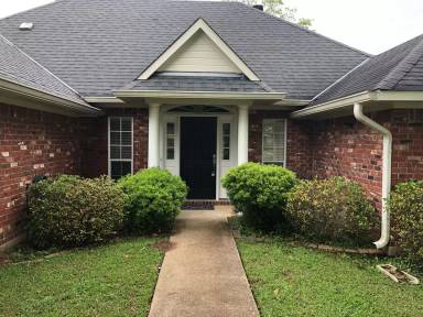 Main picture of 5030 Tensas Dr