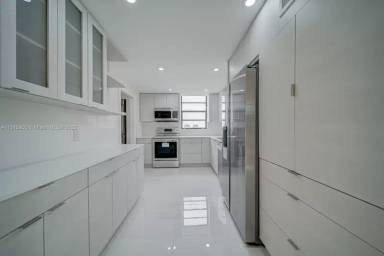 Main picture of Coral Gables Tower Condo