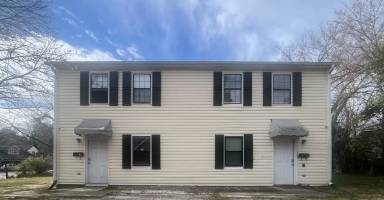 Main picture of 902 S Alston Ave