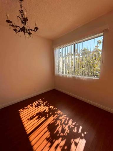 Main picture of 341 S Harvard Blvd