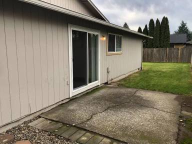 Main picture of 4812 Cougar Ct SE