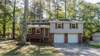 Main picture of 2273 Old Concord Dr SE