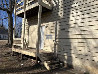 Main picture of 622 W Poplar St