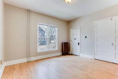 Main picture of 424-26 Smith Ave N