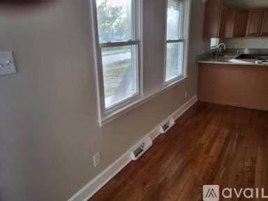 Main picture of 712 Kenwood Dr