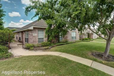 Main picture of 901 Lincoln Ave