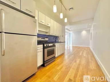 Main picture of 64 Palmetto St