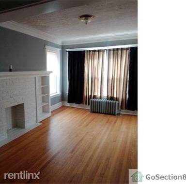 Main picture of 1336 W 64th St
