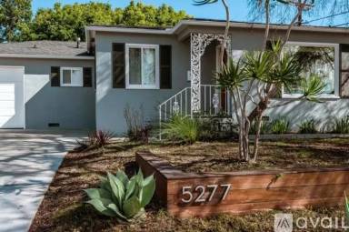 Main picture of 5277 Cass St