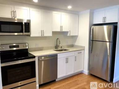 Main picture of 16 Westford St