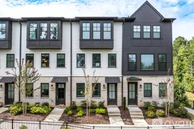 Main picture of 6605 Beacon Dr
