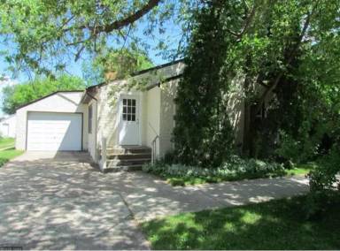 Main picture of 306 4th Ave NE