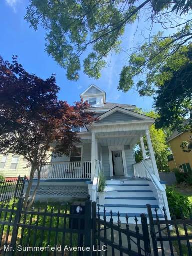 Main picture of 917 Summerfield Ave