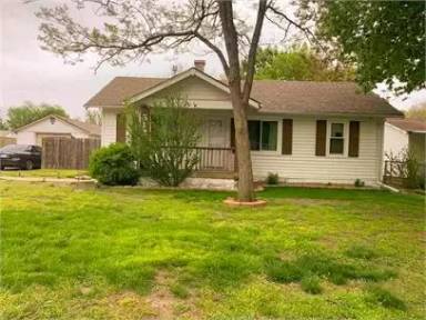 Main picture of 612 N Custer St