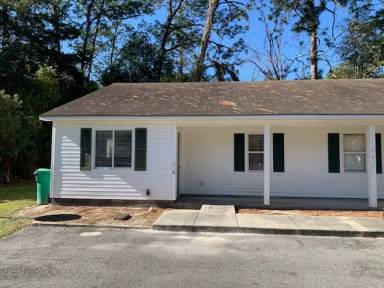 Main picture of 2010 Melrose Dr