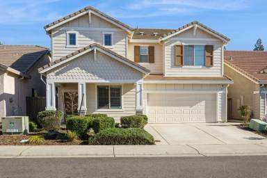Main picture of 3553 Trentino St