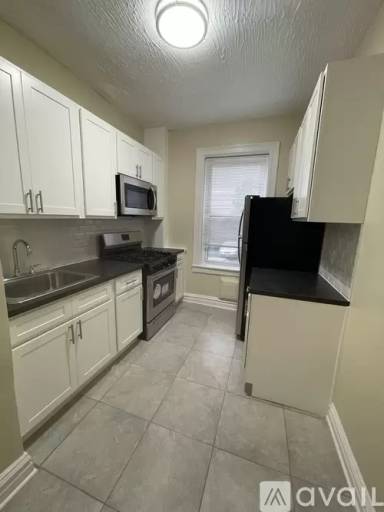Main picture of 5 Van Houten Ave