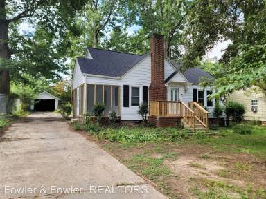 Main picture of 934 Beaumont Ave