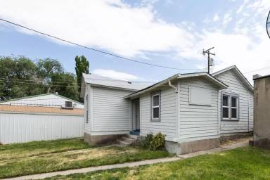 Main picture of 347 S Grant Ave