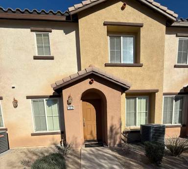 Main picture of 642 W Brewer Rd