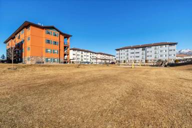 Main picture of 1081 W 993 N