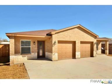 Main picture of 1421 Natchez Trl
