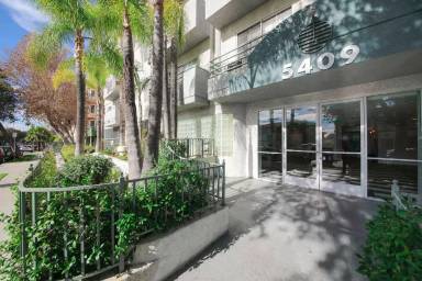 Main picture of Sterling Court