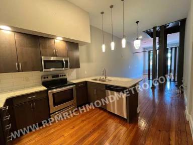 Main picture of 20 E Broad St