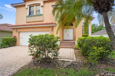 Main picture of 18405 NW 9th Ct
