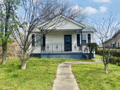 Main picture of 1323 Pennock Ave