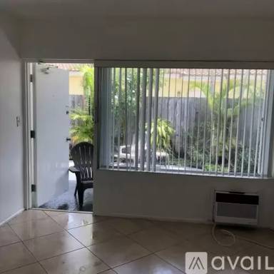 Main picture of 2918 N Ocean Blvd