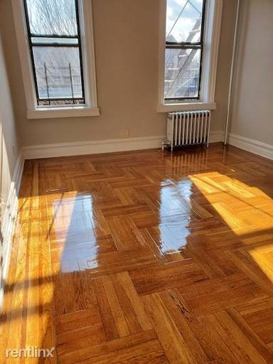 Main picture of 8915 102nd St
