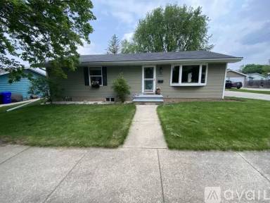 Main picture of 1500 W Lindbergh St