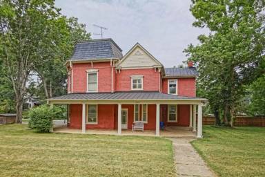 Main picture of 327 S Main St