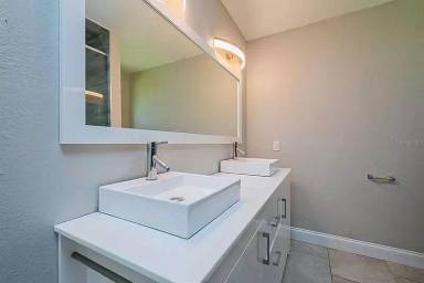 Main picture of 5116 Dismuke Dr
