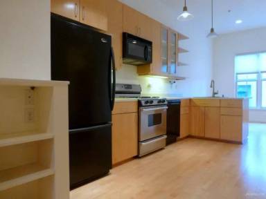 Main picture of 3rd St