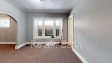 Main picture of 130 Weyl St