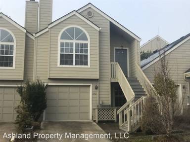 Main picture of 332 Glenn St