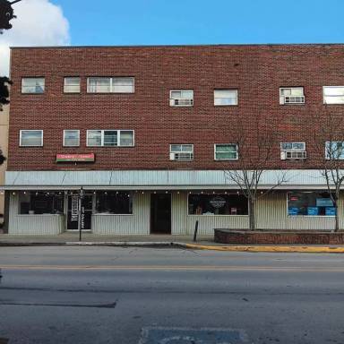Main picture of 34 E Main St