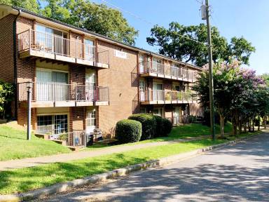 Main picture of 2716 11th Ave S