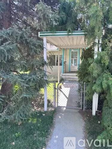 Main picture of 886 N 30th St