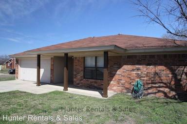 Main picture of 1805 Ronstan Dr