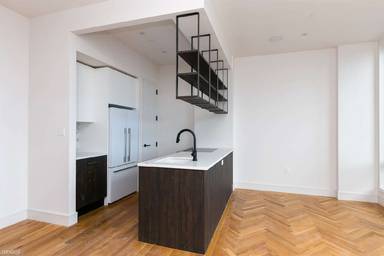 Main picture of 321 Wythe Ave Apartments